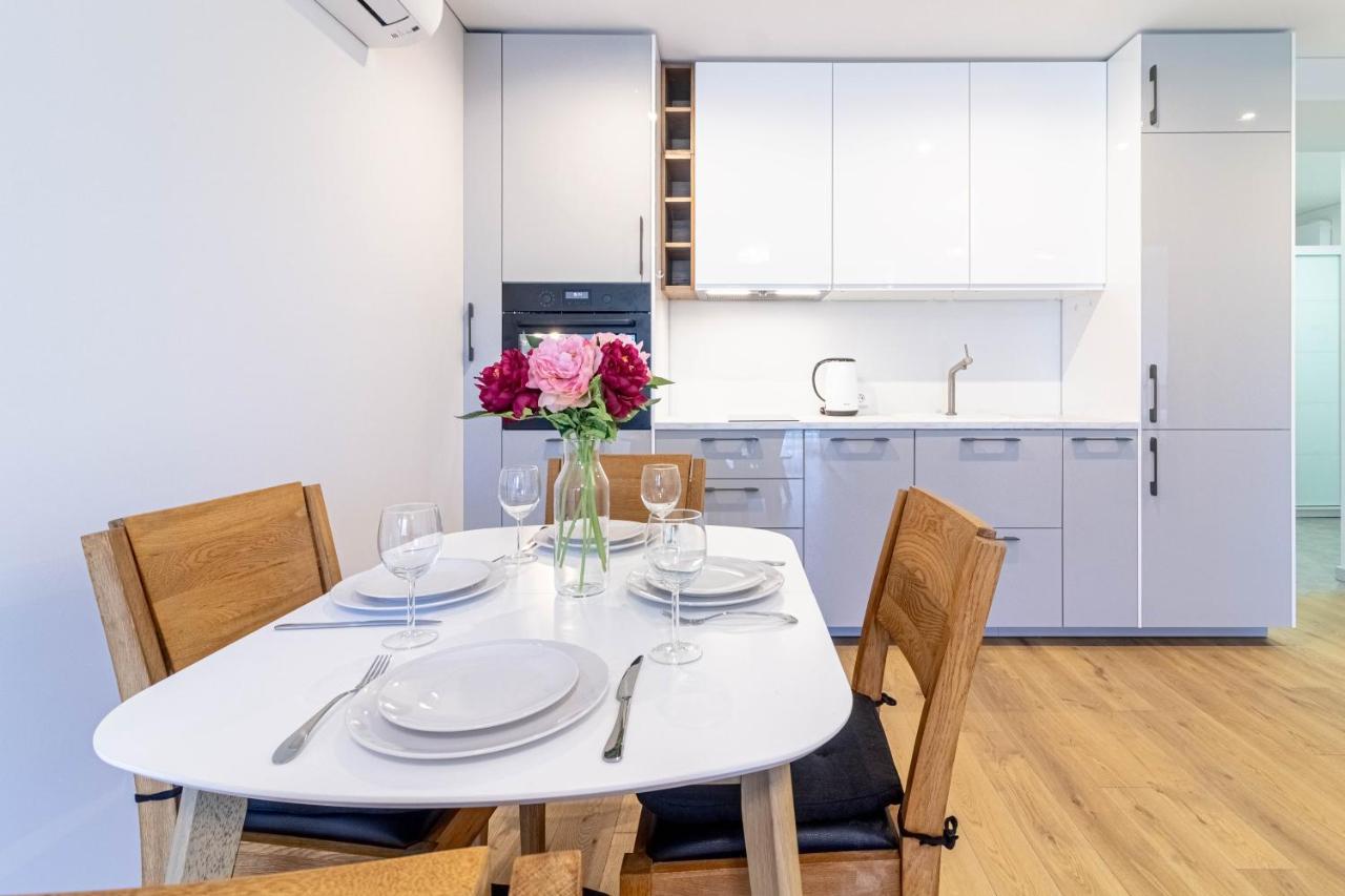 Holidayplus Multiple Apartments, By Cohost พาลังกา ภายนอก รูปภาพ