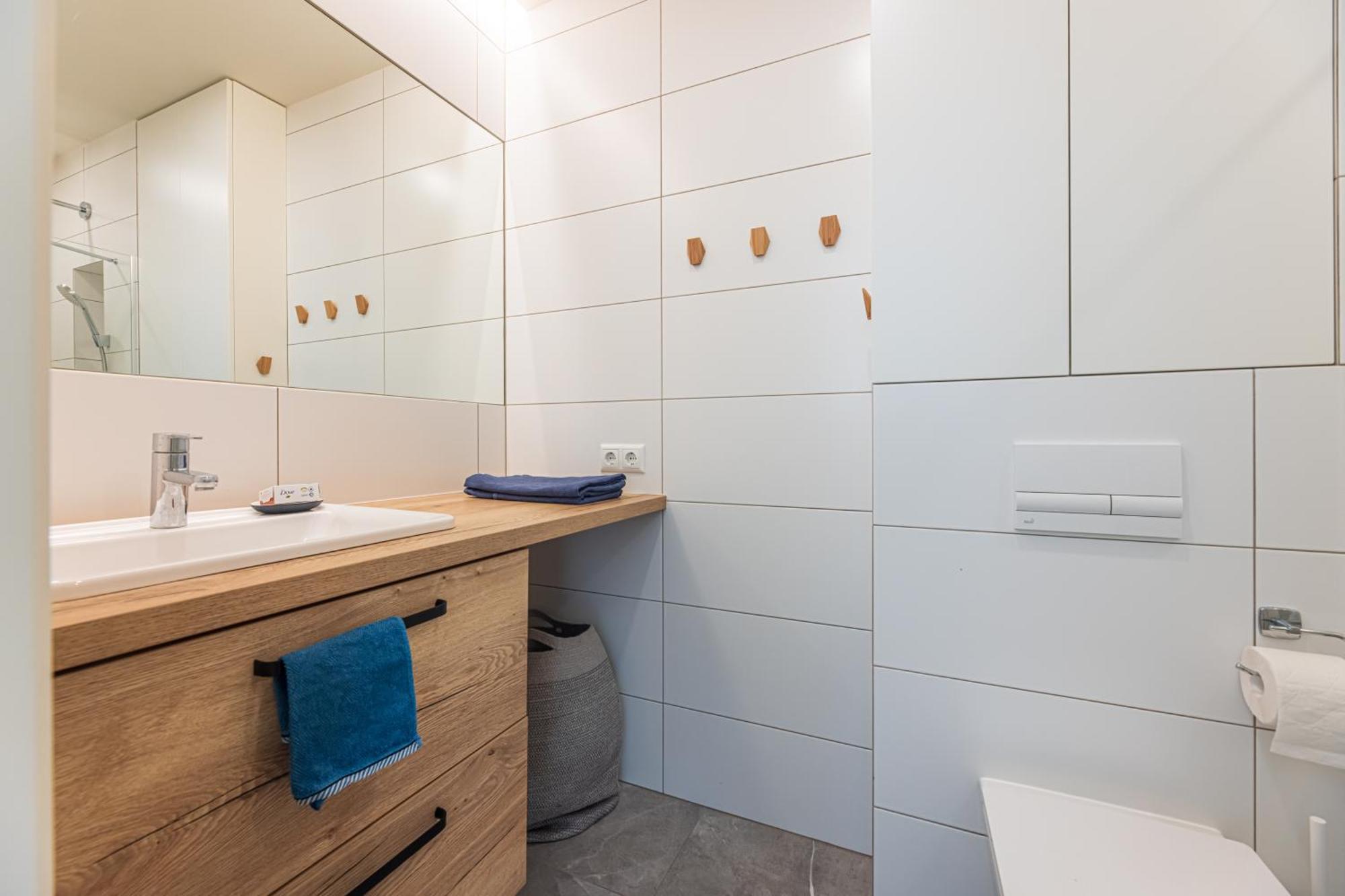 Holidayplus Multiple Apartments, By Cohost พาลังกา ภายนอก รูปภาพ